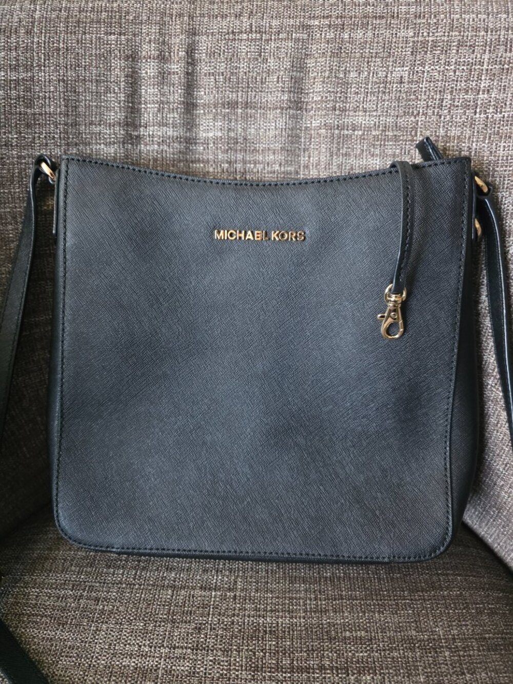 Michael Kors Leather Crossbody- Black Leather- OBO! - Picture 5 of 15